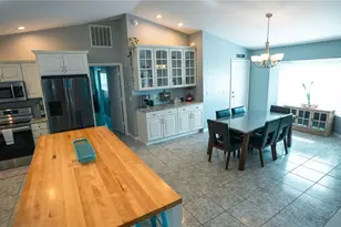 11 Sweet Bay Dr, Palm Coast, FL 32137 - Photo 5