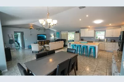 11 Sweetbay Drive, Palm Coast, FL 32137 - Photo 3