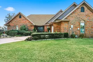 10 Castle Ct, Palm Coast, FL 32137 - Photo 3