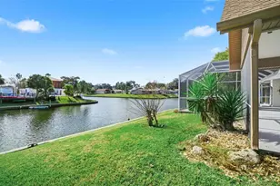 10 Castle Ct, Palm Coast, FL 32137 - Photo 5