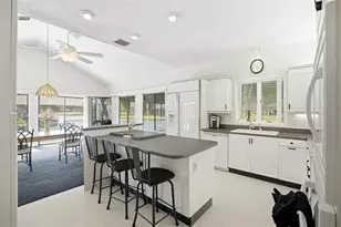 10 Castle Ct, Palm Coast, FL 32137 - Photo 23