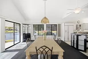 10 Castle Ct, Palm Coast, FL 32137 - Photo 21