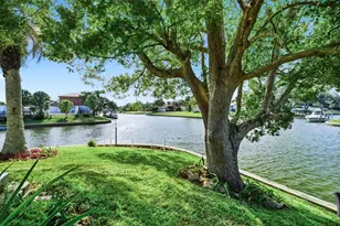 10 Castle Ct, Palm Coast, FL 32137 - Photo 7