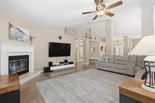 27 Burning Bush Dr, Palm Coast, FL 32137 - Photo 9