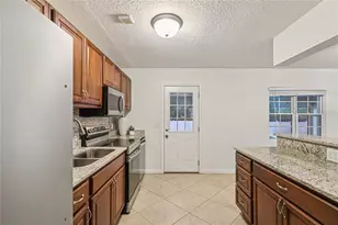 2574 Lofberg Dr, Jacksonville, FL 32216 - Photo 19