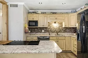 109 Jackson Cir, Palatka, FL 32177 - Photo 9