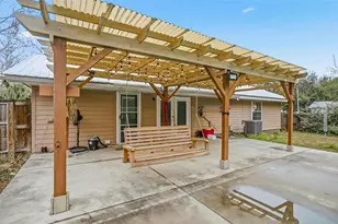 109 Jackson Cir, Palatka, FL 32177 - Photo 5