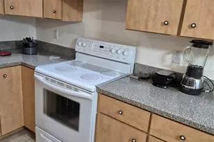 73 Lynbrook Dr, Palm Coast, FL 32137 - Photo 17