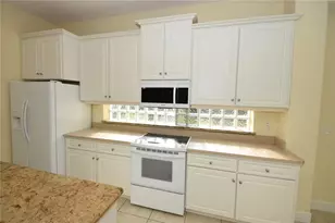 17 Oasis Cir, Palm Coast, FL 32137 - Photo 15