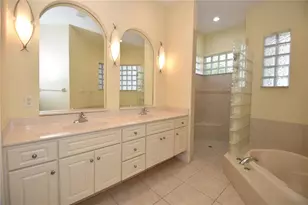 17 Oasis Cir, Palm Coast, FL 32137 - Photo 23