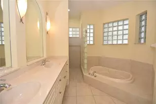 17 Oasis Cir, Palm Coast, FL 32137 - Photo 25