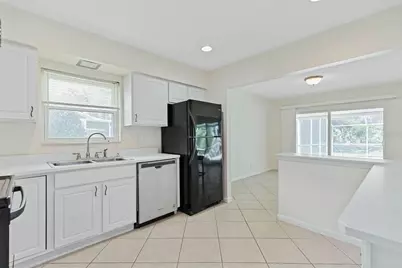 9 Crompton Place, Palm Coast, FL 32137 - Photo 3