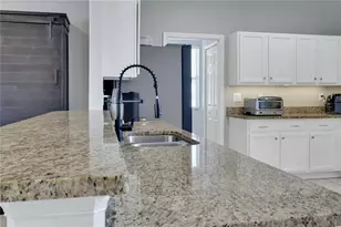 6068 Spruce Point Cir, Port Orange, FL 32128 - Photo 15