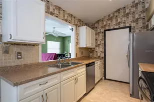 27 Prince Anthony Ln, Palm Coast, FL 32164 - Photo 9