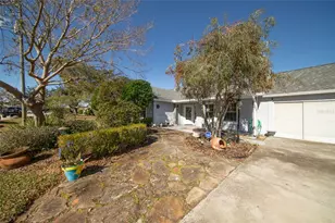 27 Prince Anthony Ln, Palm Coast, FL 32164 - Photo 5