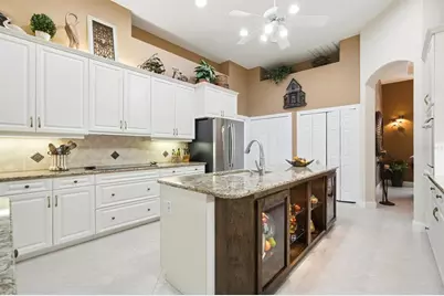 18 Lakeview Lane, Palm Coast, FL 32137 - Photo 11