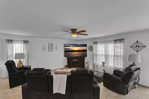 24 Pickston Ln, Palm Coast, FL 32164 - Photo 9