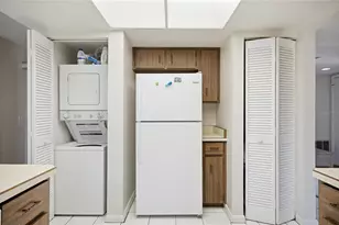 31 Oxford Ln, Palm Coast, FL 32137 - Photo 17