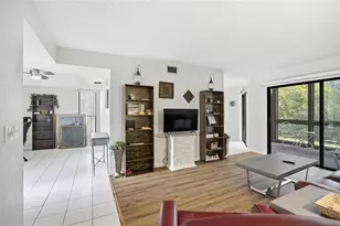 31 Oxford Ln, Palm Coast, FL 32137 - Photo 7