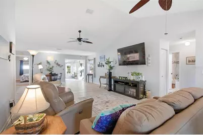 2 Seville Place, Palm Coast, FL 32164 - Photo 11