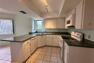 13 Surrey Ct, Palm Coast, FL 32137 - Photo 7