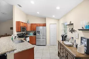 18 Pine Track Terrace, Ocala, FL 34472 - Photo 9