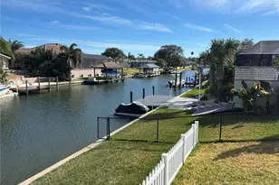 1 Cloverdale Ct S, Palm Coast, FL 32137 - Photo 5