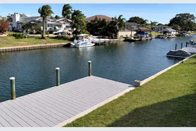 1 Cloverdale Court S, Palm Coast, FL 32137 - Photo 3