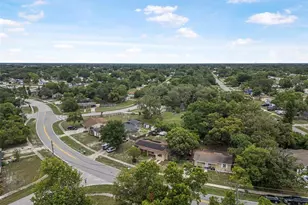 1333 E Lombardy Dr, Deltona, FL 32725 - Photo 33