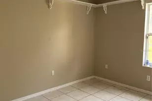 38 Pebble Wood Ln, Palm Coast, FL 32164 - Photo 11