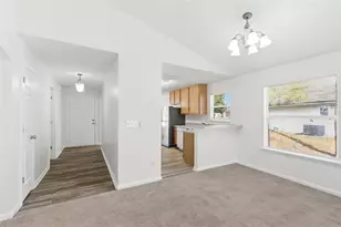 2537 Blackstone Ct, Jacksonville, FL 32221 - Photo 11