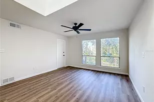 4445 Rayfield Dr, Sarasota, FL 34243 - Photo 19