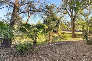 4445 Rayfield Dr, Sarasota, FL 34243 - Photo 39