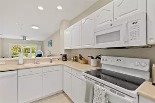 1000 Canopy Walk Ln, Palm Coast, FL 32137 - Photo 9