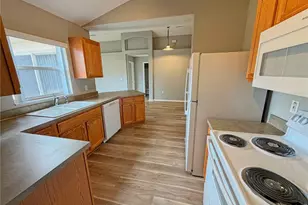 132 Fenimore Ln, Palm Coast, FL 32137 - Photo 7