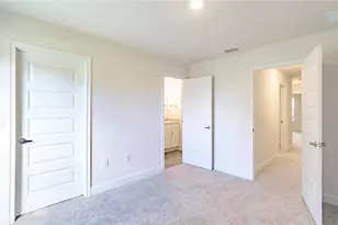 8 Louvet Ln, Palm Coast, FL 32137 - Photo 9