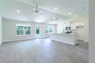 8 Louvet Ln, Palm Coast, FL 32137 - Photo 5