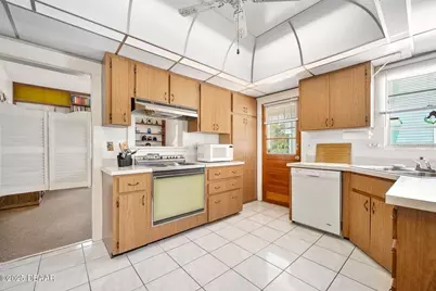 918 N Wild Olive Avenue, Daytona Beach, FL 32118 - Photo 11