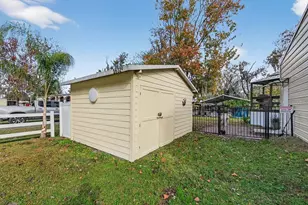 56320 Cherry Tree Rd, Astor, FL 32102 - Photo 17