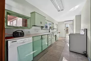 1630 Riverside Dr, Daytona Beach, FL 32117 - Photo 29