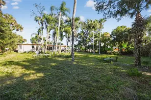 1630 Riverside Dr, Daytona Beach, FL 32117 - Photo 13