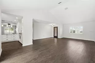 31 Cherokee Ct W, Palm Coast, FL 32137 - Photo 9