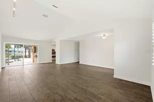 31 Cherokee Ct W, Palm Coast, FL 32137 - Photo 11