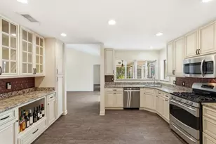 31 Cherokee Ct W, Palm Coast, FL 32137 - Photo 17