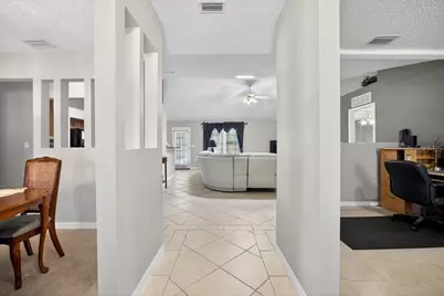 39 Princess Dolores Lane, Palm Coast, FL 32164 - Photo 11