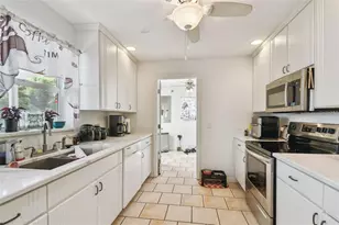 317 Shore Dr E, Oldsmar, FL 34677 - Photo 11