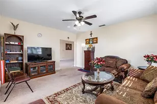 19 Russkin Ln, Palm Coast, FL 32164 - Photo 9