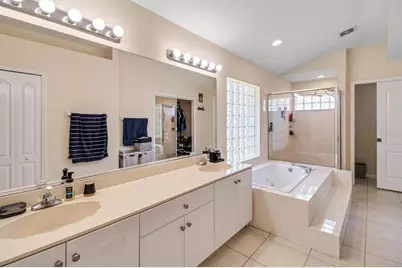 33 Red Clover Lane, Palm Coast, FL 32164 - Photo 17