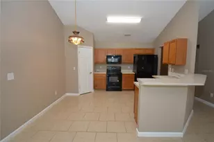 33 Rosepetal Ln, Palm Coast, FL 32164 - Photo 7