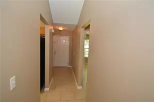 33 Rosepetal Ln, Palm Coast, FL 32164 - Photo 5